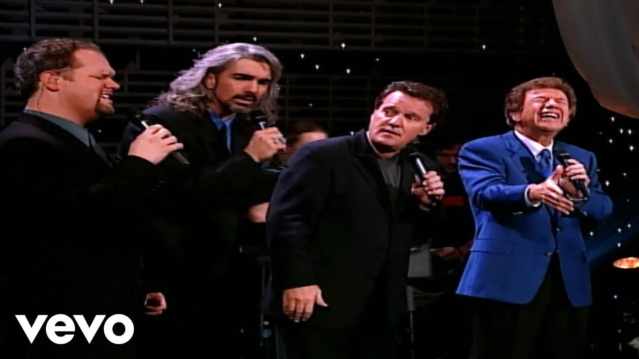 Bill & Gloria Gaither - Jesus On the Mainline [Live] ft. Gaither Vocal Band